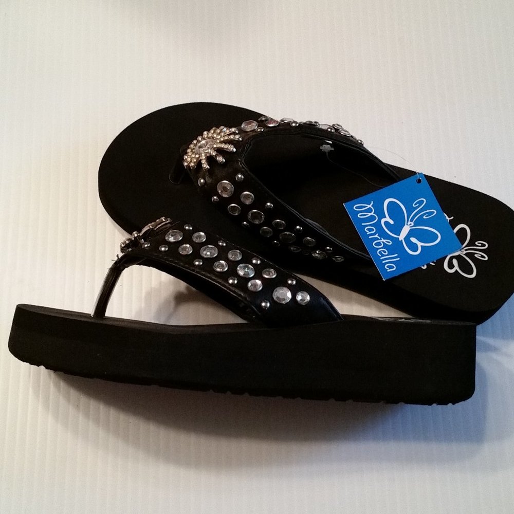 Ladies sandals